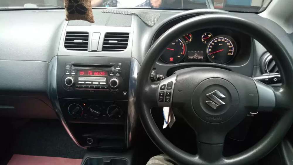  Mobil  bekas  Suzuki  SX4 X Over 2010 dijual Jawa  Timur  136908