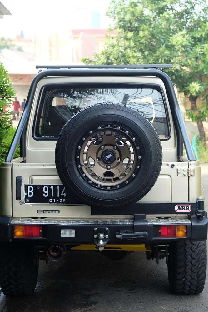 Jual Mobil Suzuki Jimny 2005 139591
