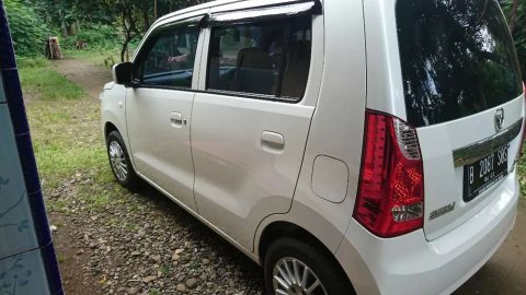 Jual mobil Suzuki Karimun Wagon R GS 2017 terbaik di Jawa Tengah
