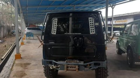 2005 Suzuki Katana Jeep