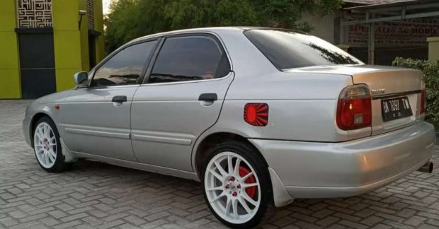 Suzuki Baleno tahun 2000 141020